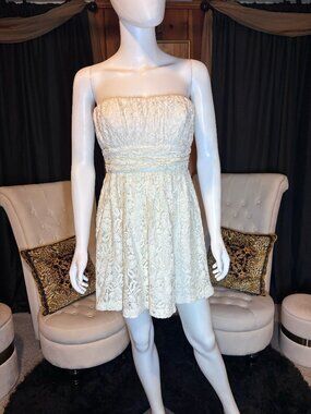 Forever 21 Cream Lace Strapless Mini Dress Ruched Waist Bridal Shower Party M